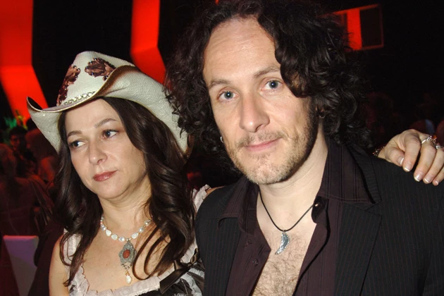 Julie and Vivian Campbell Julie and Vivian Campbell