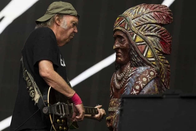 neil young new album 2015