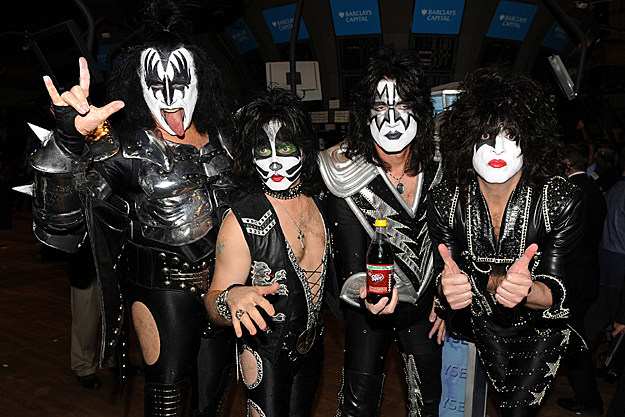 Paul Stanley Talks 2012 Kiss Tour and New Album