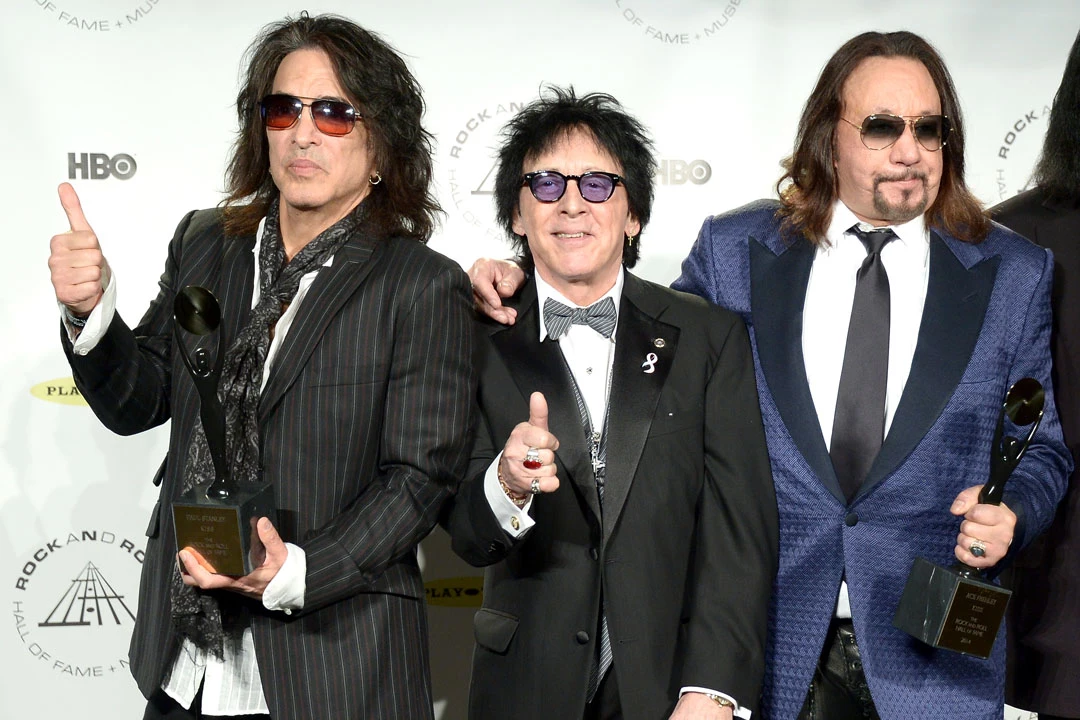 Paul Stanley: Ace and Peter Sold Their Kiss Makeup Rights for ‘Not a ...