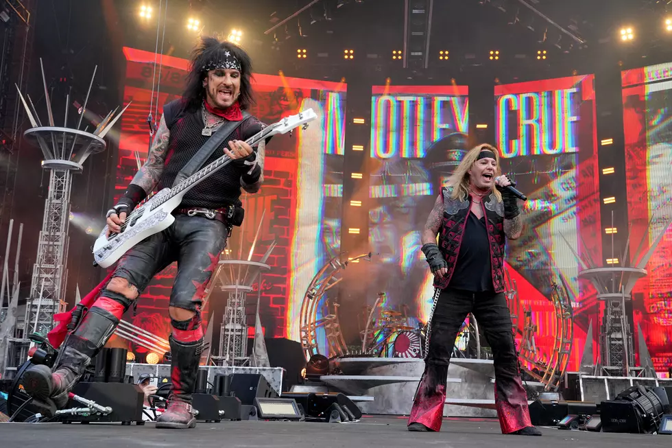 Motley Crue Deliver Wild Stadium Tour Show: Set List, Videos